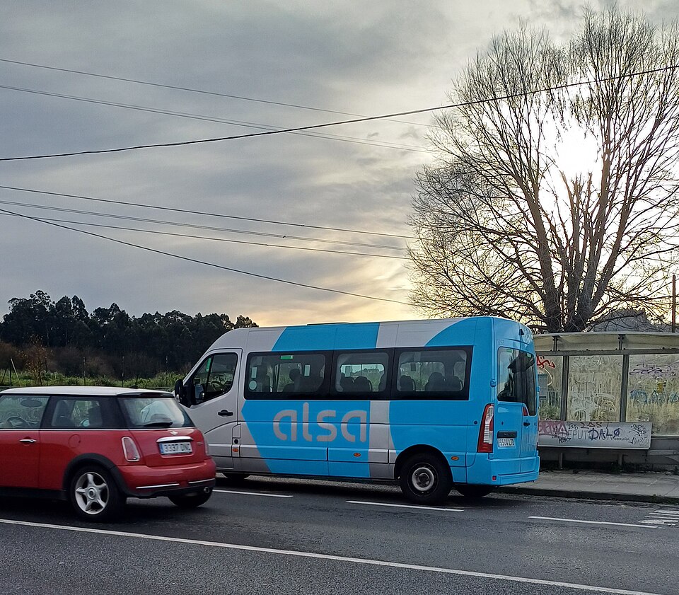 Mini Bus